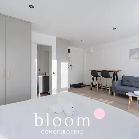 La Royale Du Centre Apartment *