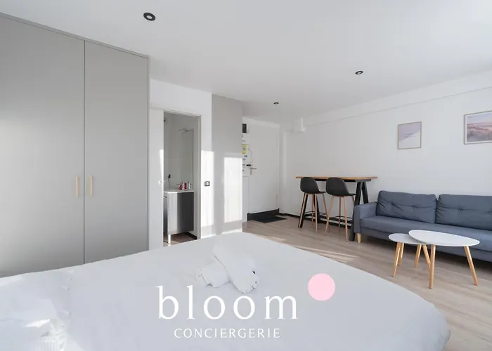 La Royale Du Centre Apartment *